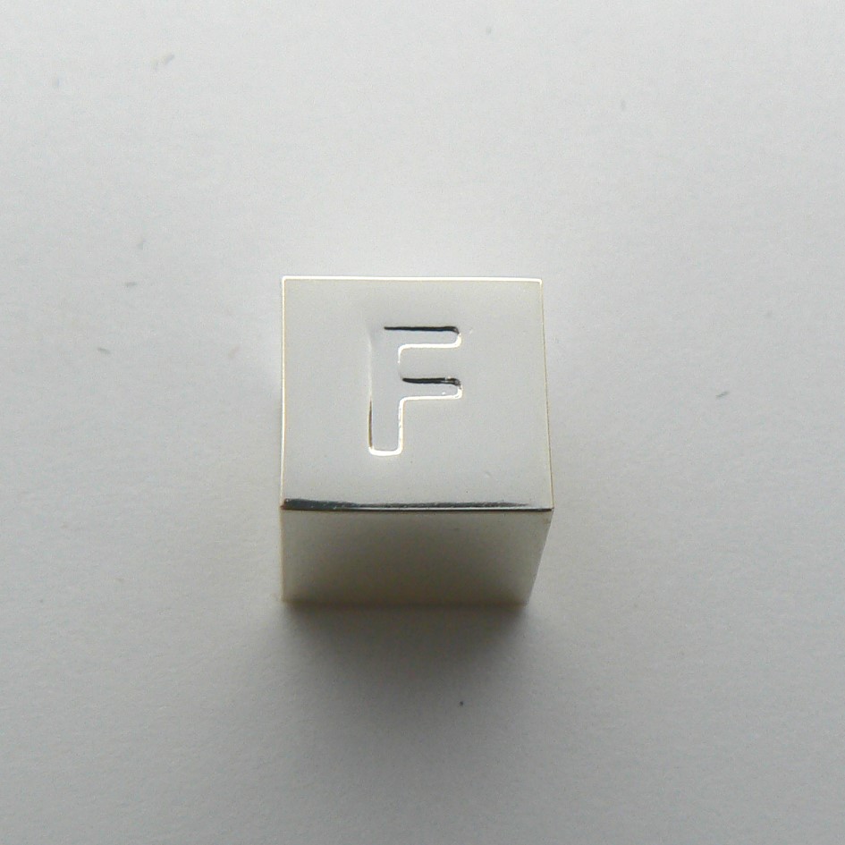 Litera F - kostka
