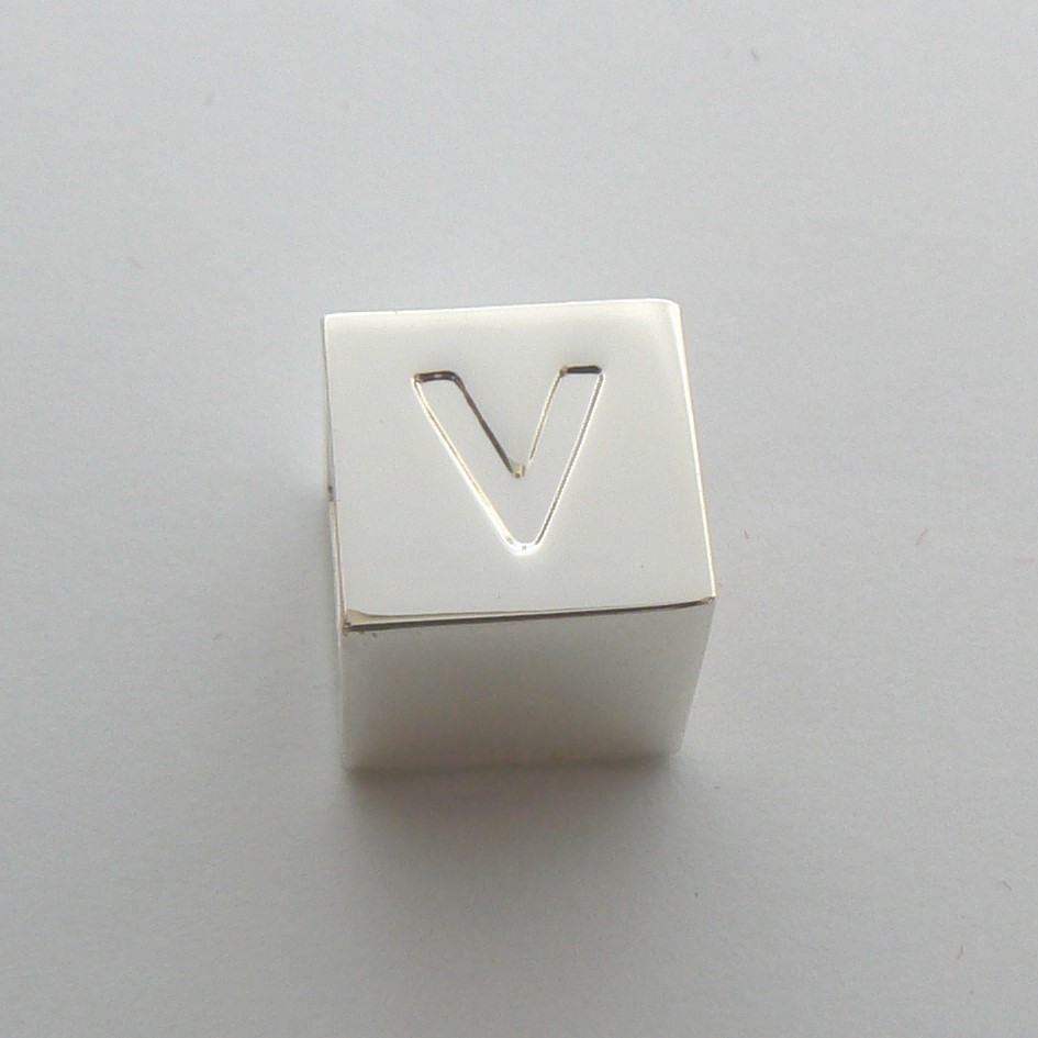 Litera V - kostka