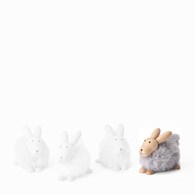 Figurka EMILY rabbit, light grey